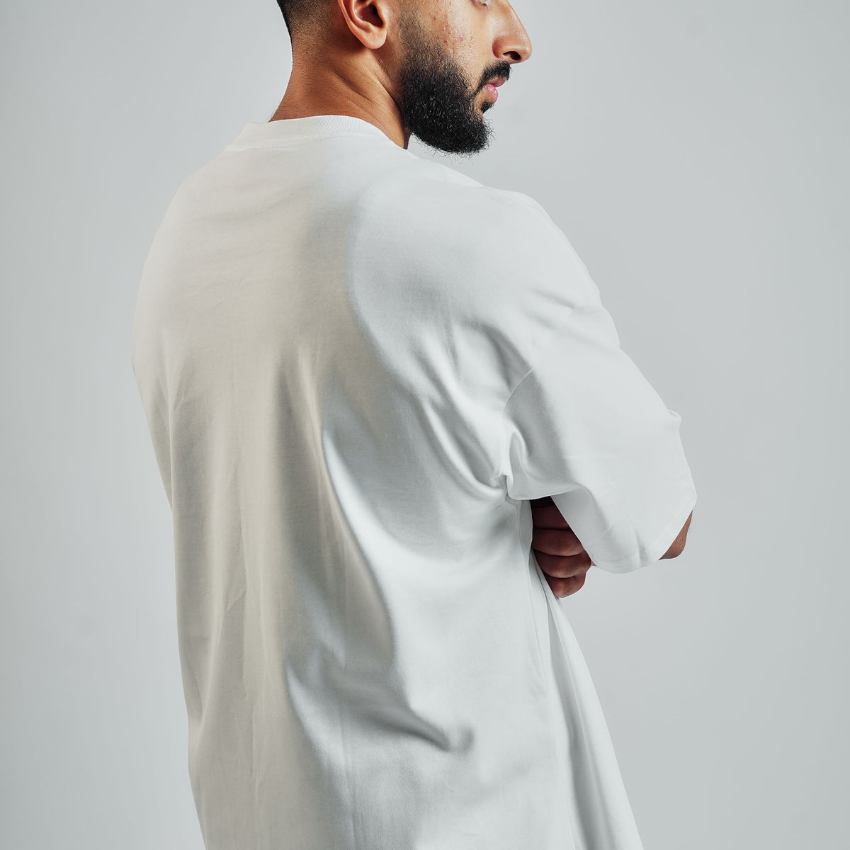 Oversized Branded Tee White – Ruthless Resolve